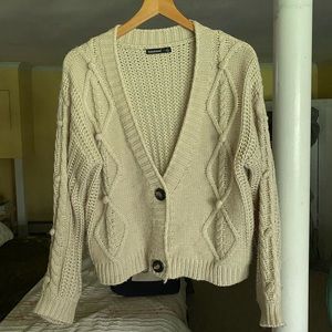 Cable-knit Cardigan